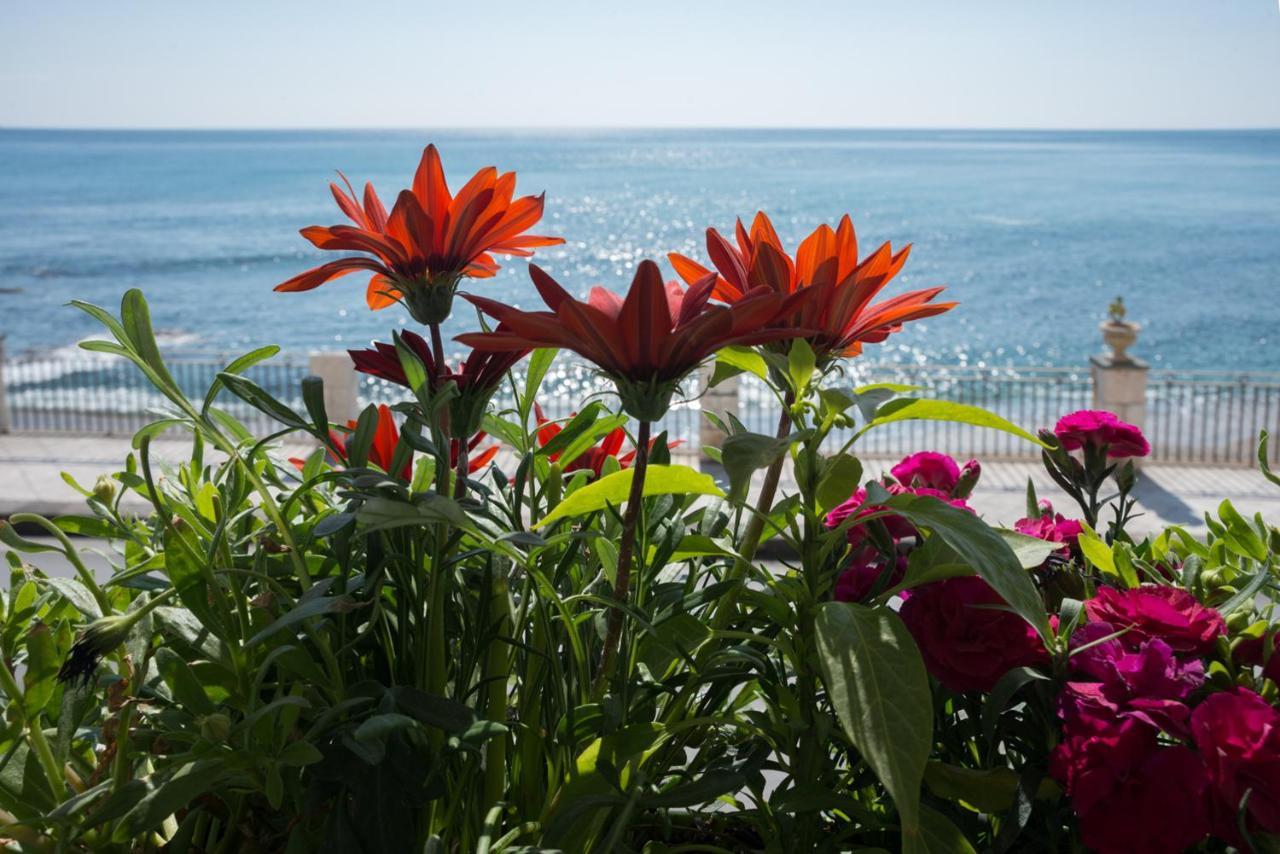 Joanna Studio Flat Giardini Naxos Exterior photo